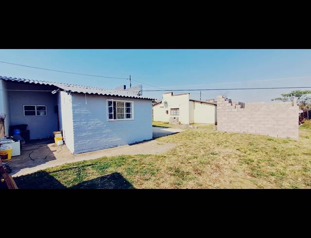 2 BEDROOM FREESTANDING FOR SALE IN EDENDALE N